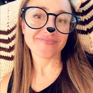 Meet your Posher, Christina